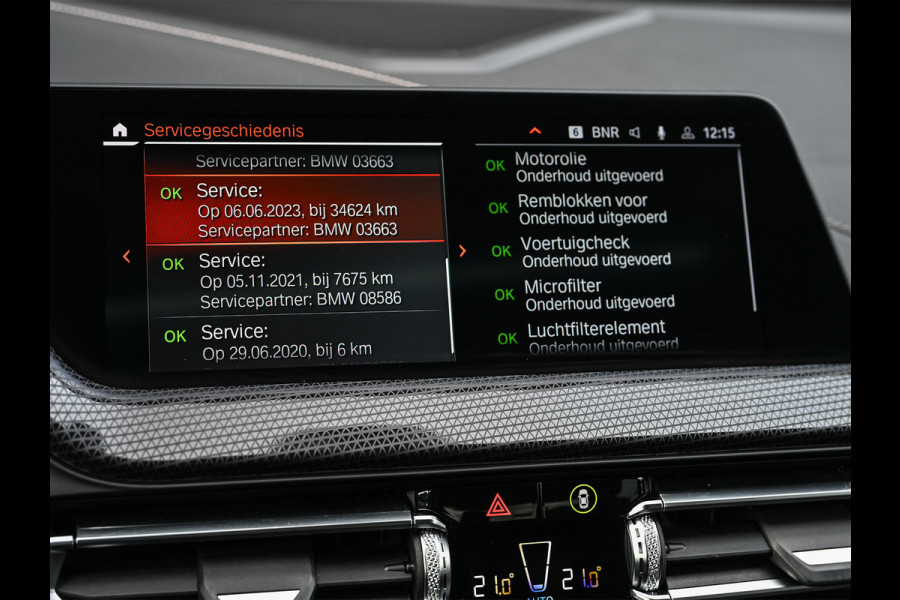 BMW 2 Serie Gran Coupé M235i xDrive High Executive · M-Sport · Panoramadak · Sport brakes · Memory Seats · Head-Up · Camera · Carplay · Comf