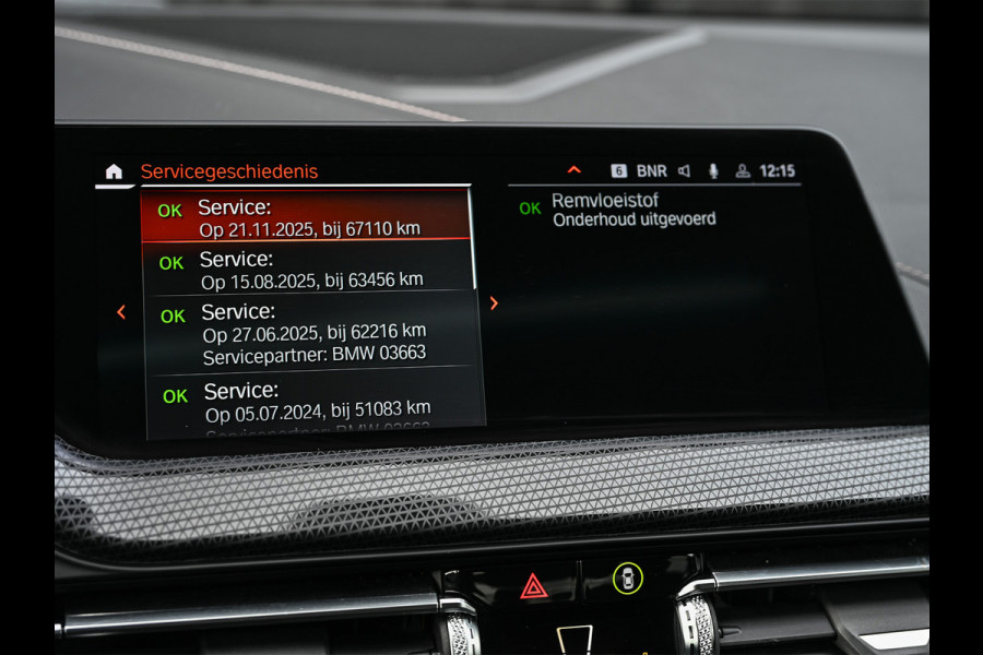 BMW 2 Serie Gran Coupé M235i xDrive High Executive · M-Sport · Panoramadak · Sport brakes · Memory Seats · Head-Up · Camera · Carplay · Comf