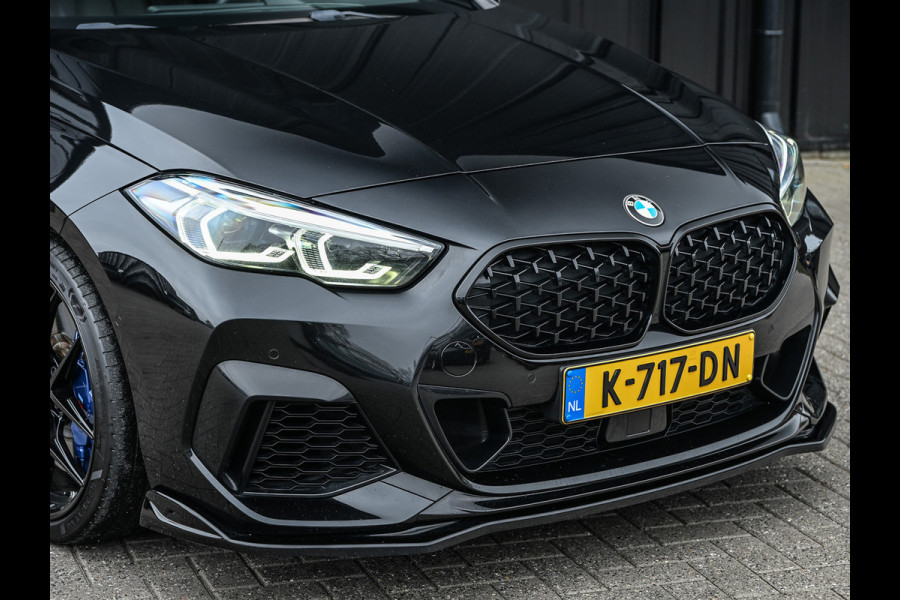 BMW 2 Serie Gran Coupé M235i xDrive High Executive · M-Sport · Panoramadak · Sport brakes · Memory Seats · Head-Up · Camera · Carplay · Comf
