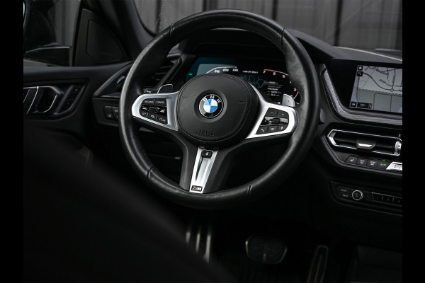 BMW 2 Serie Gran Coupé M235i xDrive High Executive · M-Sport · Panoramadak · Sport brakes · Memory Seats · Head-Up · Camera · Carplay · Comf