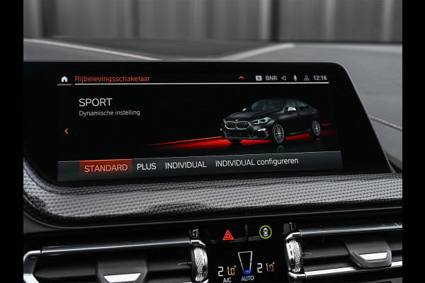 BMW 2 Serie Gran Coupé M235i xDrive High Executive · M-Sport · Panoramadak · Sport brakes · Memory Seats · Head-Up · Camera · Carplay · Comf