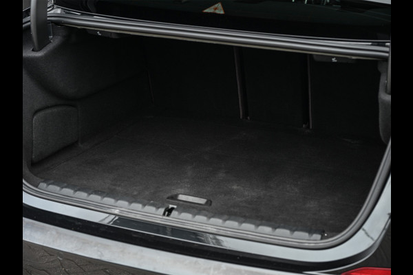 BMW 2 Serie Gran Coupé M235i xDrive High Executive · M-Sport · Panoramadak · Sport brakes · Memory Seats · Head-Up · Camera · Carplay · Comf