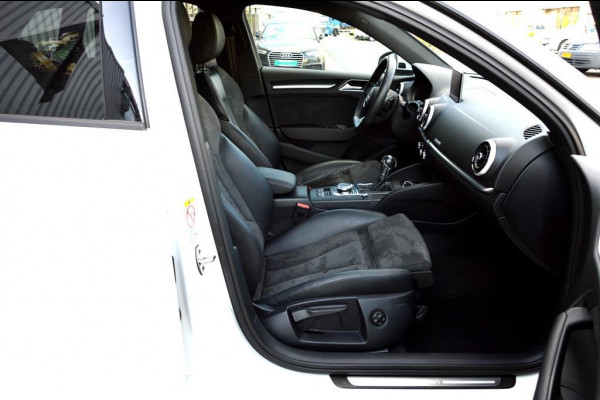 Audi A3 Sportback 40 e-tron Sport 204PK S18/LED/CAM/NAV/LEER