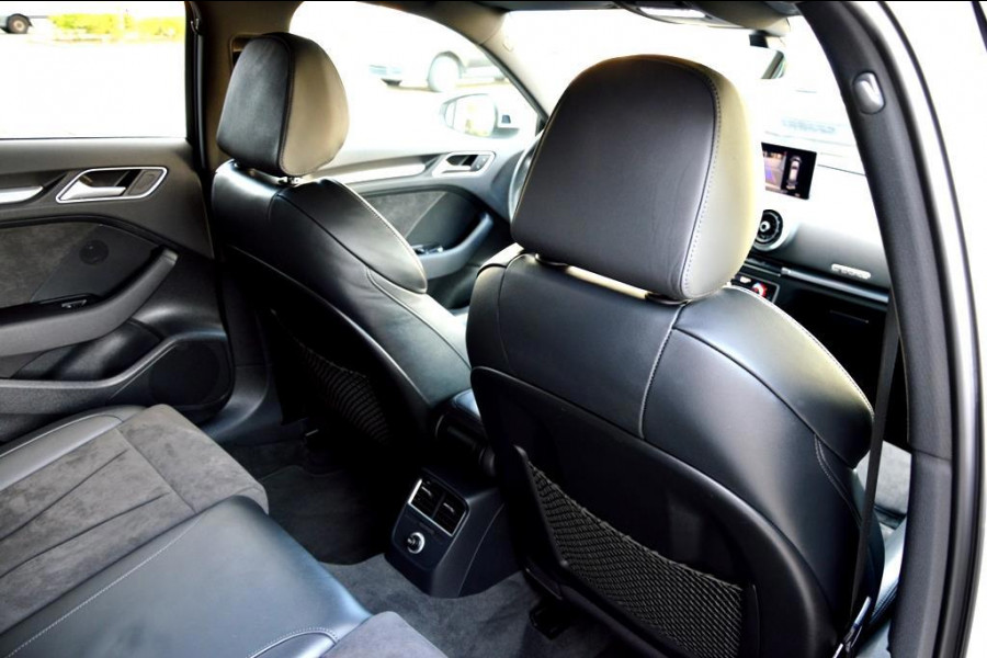 Audi A3 Sportback 40 e-tron Sport 204PK S18/LED/CAM/NAV/LEER