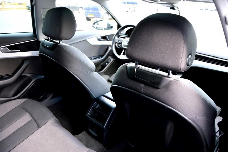 Audi A4 AVANT 35 TFSI Design ECC/PDC V&A/LED/LMV18/NAVI/PANO