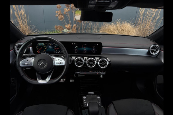 Mercedes-Benz CLA-Klasse Shooting Brake 180 Bns Sol. AMG FULL PANO SFEER NAVI CAMERA