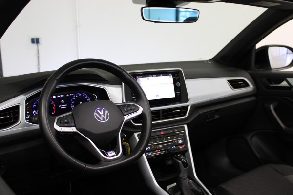 Volkswagen T-Roc Cabrio 1.5 TSI 150PK DSG STYLE VIRTUAL/NAVI/CARPLAY FABRIEKS GARANTIE