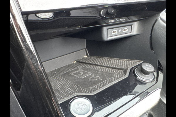 Volkswagen T-Roc Cabrio 1.5 TSI 150PK DSG R-LINE SPORT LEDER/MATRIX-LED/NAVI/CARPLAY/FABRIEKS GARANTIE