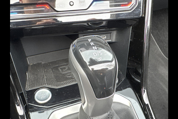 Volkswagen T-Roc Cabrio 1.5 TSI 150PK DSG R-LINE SPORT LEDER/MATRIX-LED/NAVI/CARPLAY/FABRIEKS GARANTIE