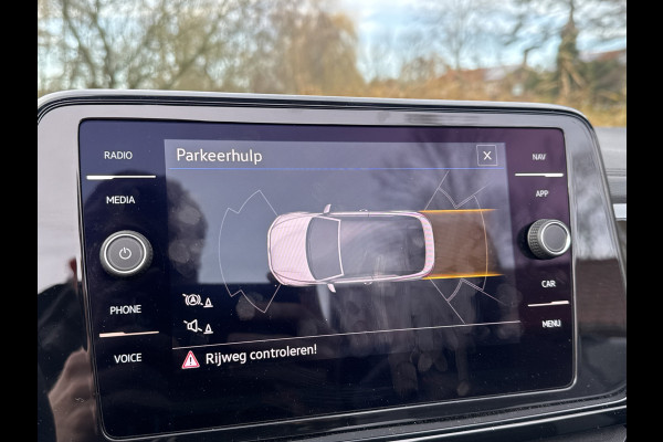 Volkswagen T-Roc Cabrio 1.5 TSI 150PK DSG R-LINE SPORT LEDER/MATRIX-LED/NAVI/CARPLAY/FABRIEKS GARANTIE