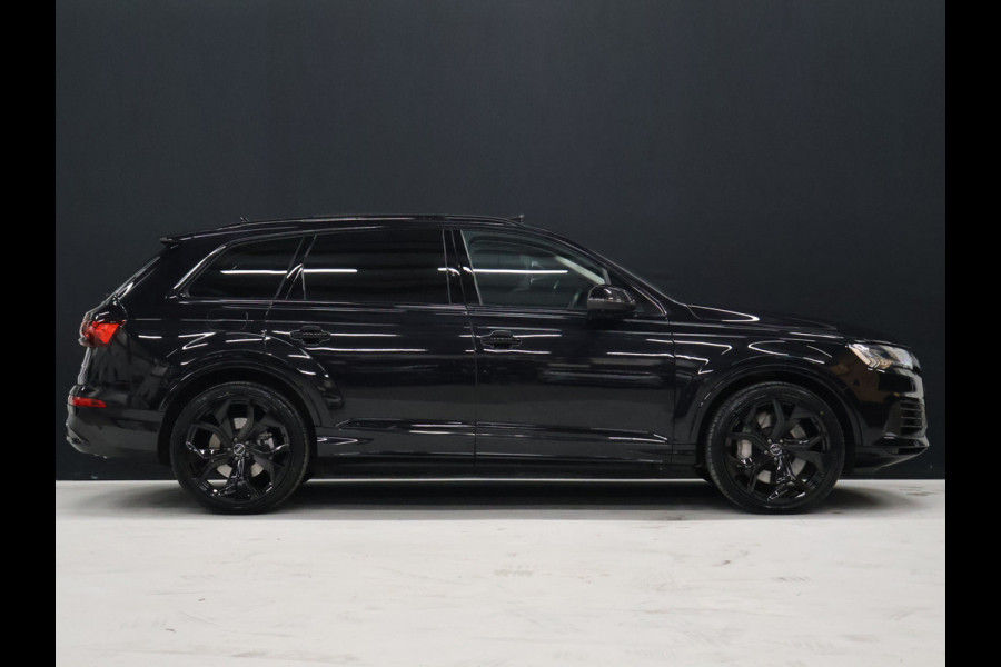 Audi Q7 55 TFSI e quattro Sport S [SCHUIFKANTELDAK, ADAPTIVE CRUISE, 360 CAMERA, TREKHAAK INKLAPBAAR, MEMORY SEATS, LUCHTVERING, STOELMASSAGE, APPLE CARPLAY, ANDROID, STUURVERWARMING, STOELVENTILATIE, STOELVERWARMING, VOL LED