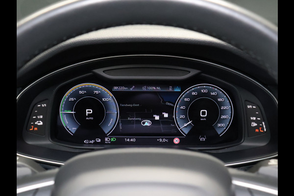 Audi Q7 55 TFSI e quattro Sport S [SCHUIFKANTELDAK, ADAPTIVE CRUISE, 360 CAMERA, TREKHAAK INKLAPBAAR, MEMORY SEATS, LUCHTVERING, STOELMASSAGE, APPLE CARPLAY, ANDROID, STUURVERWARMING, STOELVENTILATIE, STOELVERWARMING, VOL LED