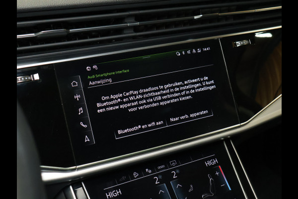 Audi Q7 55 TFSI e quattro Sport S [SCHUIFKANTELDAK, ADAPTIVE CRUISE, 360 CAMERA, TREKHAAK INKLAPBAAR, MEMORY SEATS, LUCHTVERING, STOELMASSAGE, APPLE CARPLAY, ANDROID, STUURVERWARMING, STOELVENTILATIE, STOELVERWARMING, VOL LED