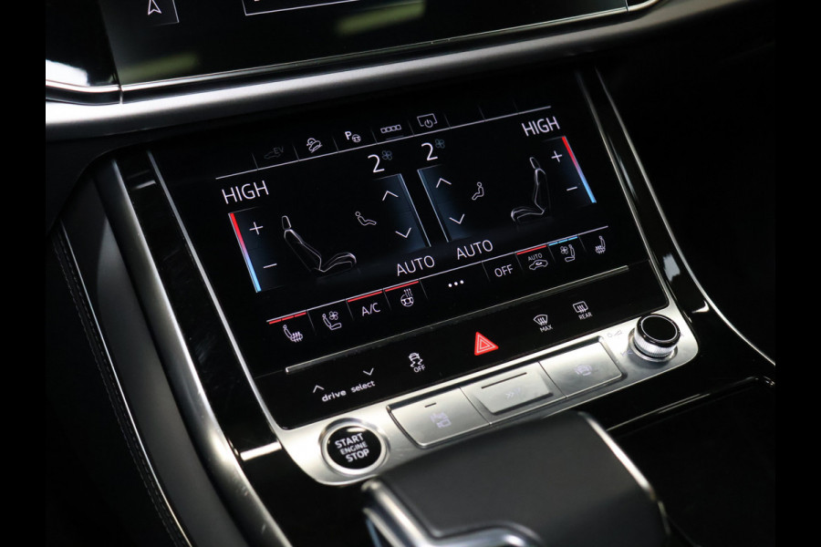 Audi Q7 55 TFSI e quattro Sport S [SCHUIFKANTELDAK, ADAPTIVE CRUISE, 360 CAMERA, TREKHAAK INKLAPBAAR, MEMORY SEATS, LUCHTVERING, STOELMASSAGE, APPLE CARPLAY, ANDROID, STUURVERWARMING, STOELVENTILATIE, STOELVERWARMING, VOL LED