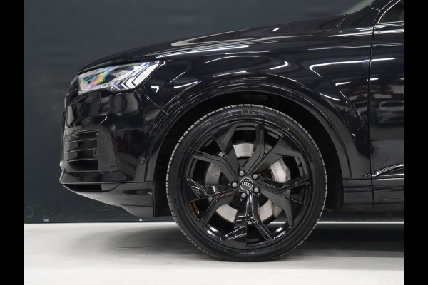 Audi Q7 55 TFSI e quattro Sport S [SCHUIFKANTELDAK, ADAPTIVE CRUISE, 360 CAMERA, TREKHAAK INKLAPBAAR, MEMORY SEATS, LUCHTVERING, STOELMASSAGE, APPLE CARPLAY, ANDROID, STUURVERWARMING, STOELVENTILATIE, STOELVERWARMING, VOL LED