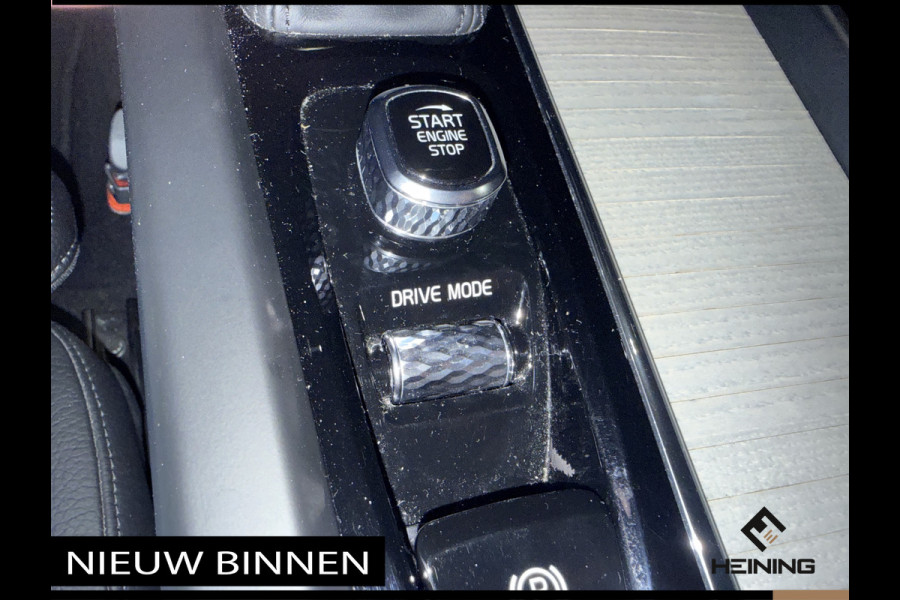 Volvo XC60 2.0 T5 Inscription. Pano. Apple-carplay. Leer. Winterwielen. Hollandse auto met NAP