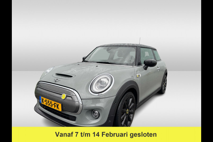 MINI Mini Electric Yours 33 kWh / SoH 95% / Full option! / Panoramadak / Camera / Head-up / Leder / Harman Kardon / Keyless / 17'' / CarPlay / Stoelverwarming / Matrix LED / DAB / Cruise Control