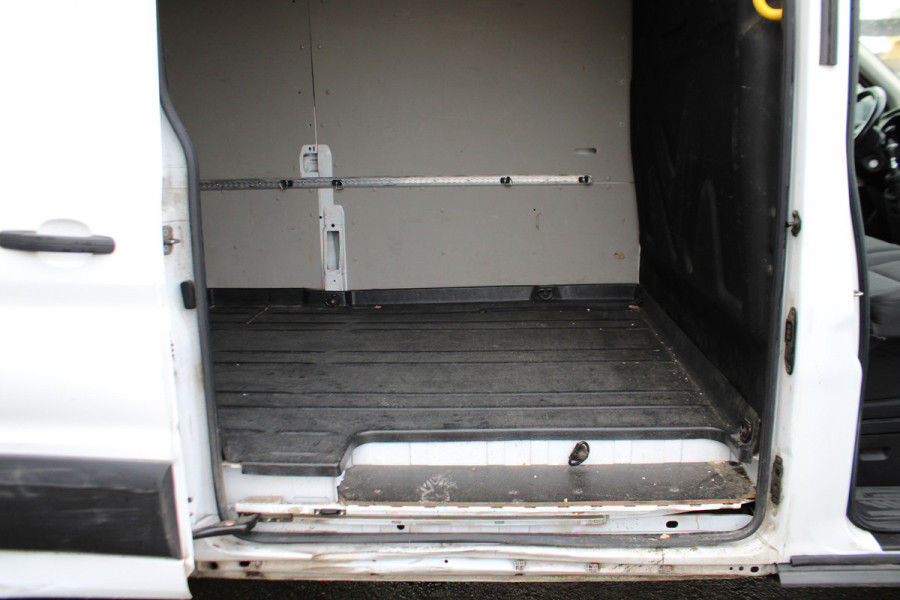 Ford Transit 350 2.0 TDCI L3H3 Trend RWD