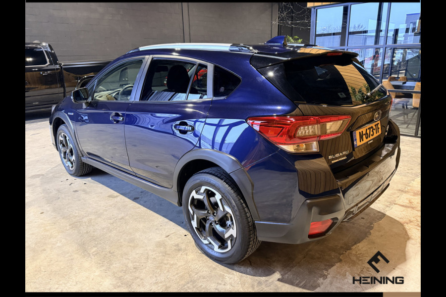 Subaru XV 2.0i e-BOXER Luxury. Automaat 4X4. Adaptive-cruise. Apple-carplay. Navi. Camera voor en achter. 49000km met NAP.