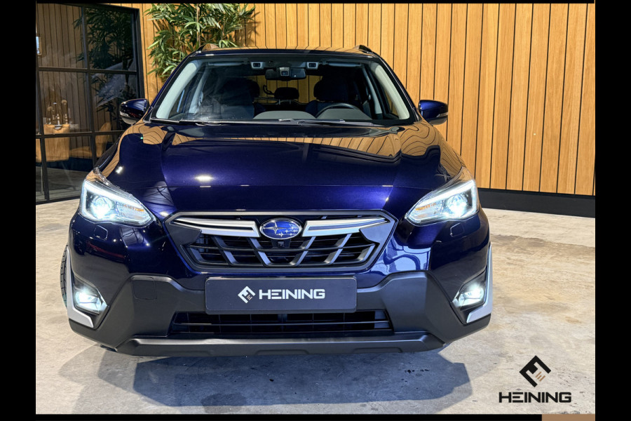 Subaru XV 2.0i e-BOXER Luxury. Automaat 4X4. Adaptive-cruise. Apple-carplay. Navi. Camera voor en achter. 49000km met NAP.