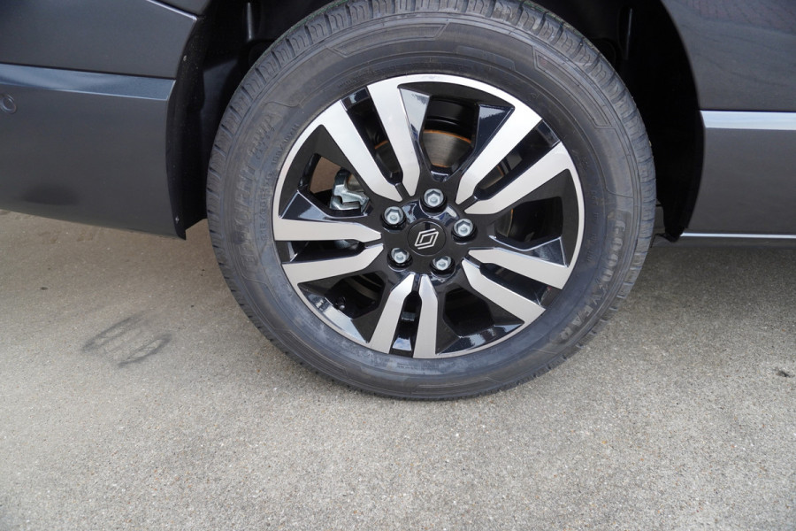 Renault Trafic 2.0 Bleu dCi EDC 170PK L2H1 Luxe dubbelCabine Automaat Schuifdeur L/R Nr.V902 |  Climate | Navi | Camera |