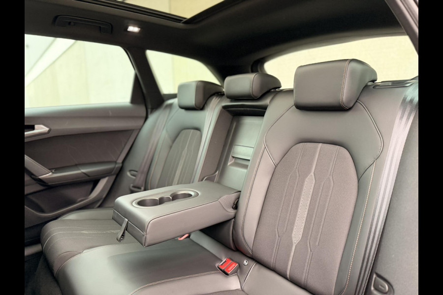 CUPRA Leon Sportstourer 1.4 e-Hybrid VZ Copper Edition Pano 19''