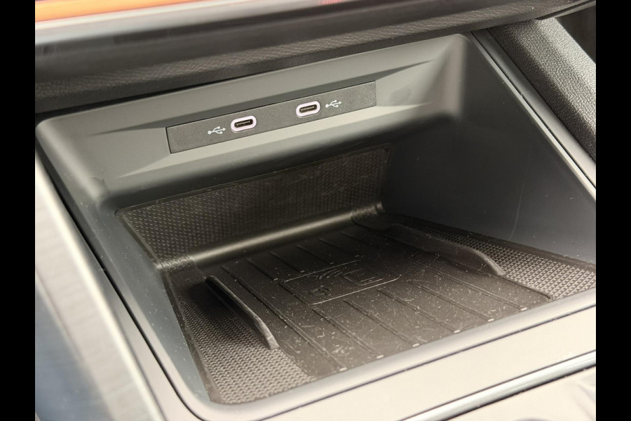 CUPRA Leon Sportstourer 1.4 e-Hybrid VZ Copper Edition Pano 19''