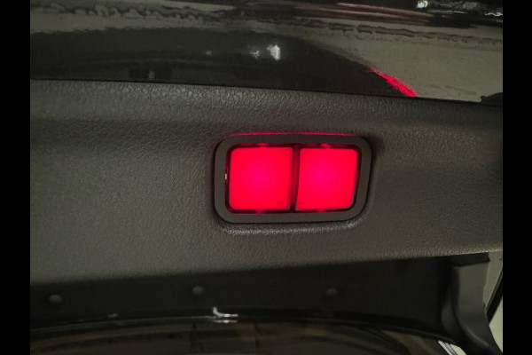 Mercedes-Benz C-Klasse 200 AMG Pano|Keyless|Memory|Burmester