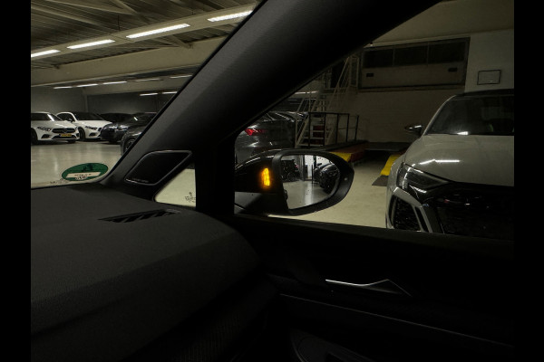 Volkswagen Golf 2.0 TSI R 4M Performance Pano|HuD|H/K|Akrapovic