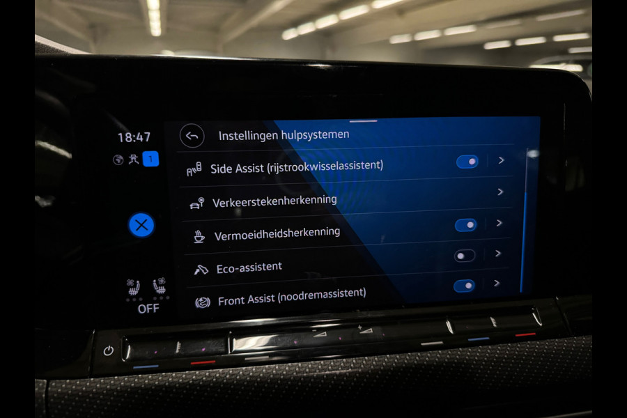 Volkswagen Golf 2.0 TSI R 4M Performance Pano|HuD|H/K|Akrapovic