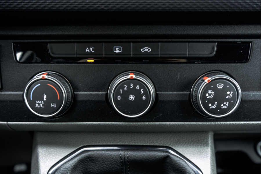 Volkswagen Transporter T6.1 2.0 TDI L2H3 | 150 PK | Trekhaak | Carplay | Navi | Cruise | Airco