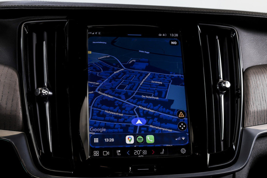 Volvo V90 2.0 B4 Inscription - Automaat Orig. NL | S/K- Panodak | Dig. Cockpit | Adapt. Cruise | Stoel-+Struurverw. | PDC | 360 Camera | NAV + App. Connect | ECC | Elek. KLep | Elek. Trekhaak | LM 20" |