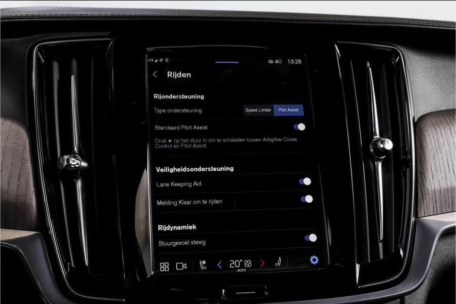 Volvo V90 2.0 B4 Inscription - Automaat Orig. NL | S/K- Panodak | Dig. Cockpit | Adapt. Cruise | Stoel-+Struurverw. | PDC | 360 Camera | NAV + App. Connect | ECC | Elek. KLep | Elek. Trekhaak | LM 20" |