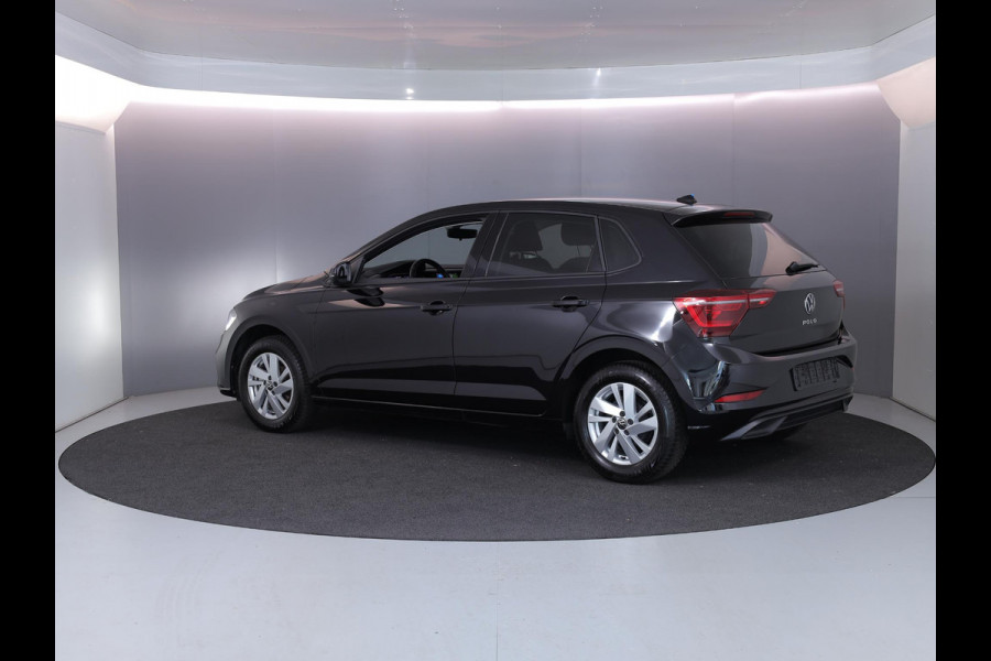 Volkswagen Polo 1.0 TSI Style 95 pk Automaat (DSG) | Navigatie | Parkeersensoren | Adaptieve cruise control | Matrix LED koplampen | Stoelverwarming |