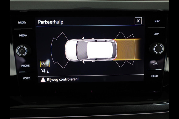 Volkswagen Polo 1.0 TSI Style 95 pk Automaat (DSG) | Navigatie | Parkeersensoren | Adaptieve cruise control | Matrix LED koplampen | Stoelverwarming |
