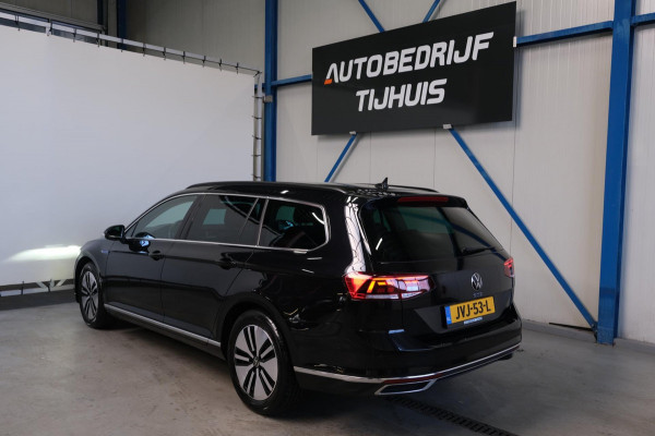 Volkswagen Passat Variant 1.4 TSI PHEV GTE Business - Cruise, Camera, Camera, Massage stoelen