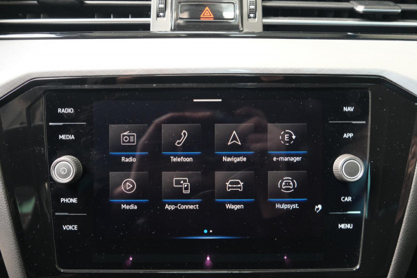 Volkswagen Passat Variant 1.4 TSI PHEV GTE Business - Cruise, Camera, Camera, Massage stoelen
