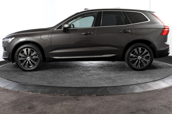 Volvo XC60 2.0 T6 Plug-in hybrid AWD Inscription Exclusive Orig. NL | Luchtvering | Elek. Trekhaak | S/k-panodak | Harman/Kardon | Adapt. Cruise | Stoel-+stuurverw. | 360 Camera | Elek. stoelen | NAV+App. Connect | ECC | LM 19" |