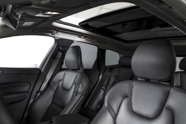 Volvo XC60 2.0 T6 Plug-in hybrid AWD Inscription Exclusive Orig. NL | Luchtvering | Elek. Trekhaak | S/k-panodak | Harman/Kardon | Adapt. Cruise | Stoel-+stuurverw. | 360 Camera | Elek. stoelen | NAV+App. Connect | ECC | LM 19" |