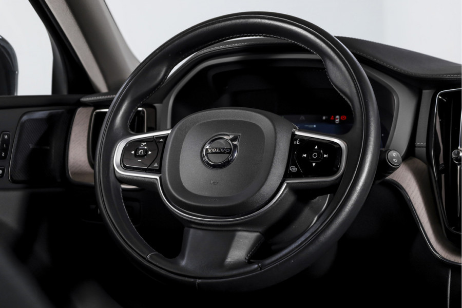 Volvo XC60 2.0 T6 Plug-in hybrid AWD Inscription Exclusive Orig. NL | Luchtvering | Elek. Trekhaak | S/k-panodak | Harman/Kardon | Adapt. Cruise | Stoel-+stuurverw. | 360 Camera | Elek. stoelen | NAV+App. Connect | ECC | LM 19" |