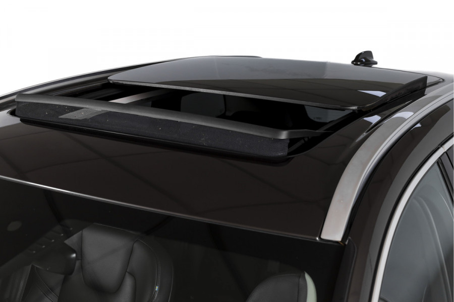 Volvo XC60 2.0 T6 Plug-in hybrid AWD Inscription Exclusive Orig. NL | Luchtvering | Elek. Trekhaak | S/k-panodak | Harman/Kardon | Adapt. Cruise | Stoel-+stuurverw. | 360 Camera | Elek. stoelen | NAV+App. Connect | ECC | LM 19" |