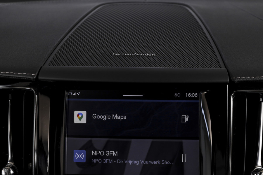 Volvo XC60 2.0 T6 Plug-in hybrid AWD Inscription Exclusive Orig. NL | Luchtvering | Elek. Trekhaak | S/k-panodak | Harman/Kardon | Adapt. Cruise | Stoel-+stuurverw. | 360 Camera | Elek. stoelen | NAV+App. Connect | ECC | LM 19" |