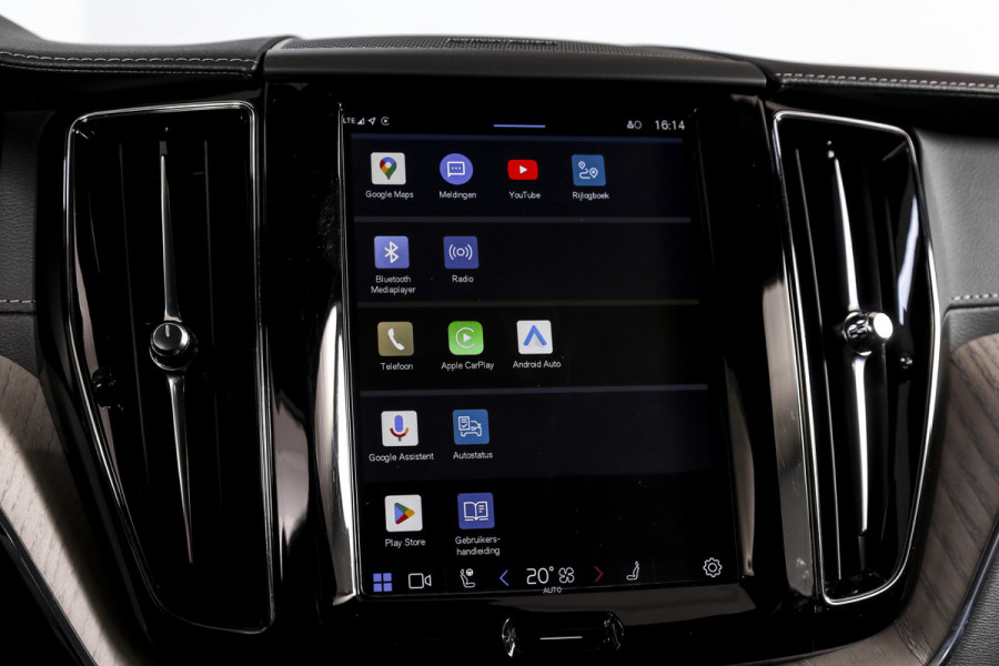 Volvo XC60 2.0 T6 Plug-in hybrid AWD Inscription Exclusive Orig. NL | Luchtvering | Elek. Trekhaak | S/k-panodak | Harman/Kardon | Adapt. Cruise | Stoel-+stuurverw. | 360 Camera | Elek. stoelen | NAV+App. Connect | ECC | LM 19" |