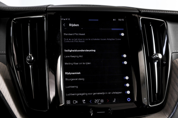 Volvo XC60 2.0 T6 Plug-in hybrid AWD Inscription Exclusive Orig. NL | Luchtvering | Elek. Trekhaak | S/k-panodak | Harman/Kardon | Adapt. Cruise | Stoel-+stuurverw. | 360 Camera | Elek. stoelen | NAV+App. Connect | ECC | LM 19" |