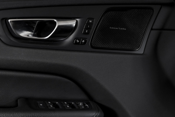 Volvo XC60 2.0 T6 Plug-in hybrid AWD Inscription Exclusive Orig. NL | Luchtvering | Elek. Trekhaak | S/k-panodak | Harman/Kardon | Adapt. Cruise | Stoel-+stuurverw. | 360 Camera | Elek. stoelen | NAV+App. Connect | ECC | LM 19" |