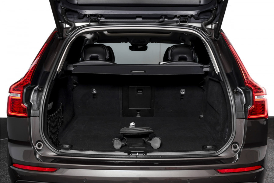 Volvo XC60 2.0 T6 Plug-in hybrid AWD Inscription Exclusive Orig. NL | Luchtvering | Elek. Trekhaak | S/k-panodak | Harman/Kardon | Adapt. Cruise | Stoel-+stuurverw. | 360 Camera | Elek. stoelen | NAV+App. Connect | ECC | LM 19" |