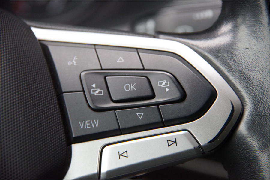 Volkswagen Transporter 2.0 TDI L2 3-ZITS, 150PK AUT. CAMERA, NAVI, CRUISE, AIRCO, CARPLAY, LEDER MF STUURWIEL