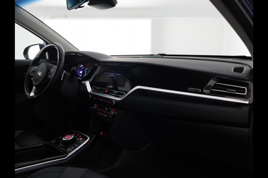 Kia e-Niro DYNAMIC 64 kWh 1e EIG.SOD ACCU 100% GARANTIE 2031* HALF LEDER. STOEL/STUUR VERWARMING . APPLE CARPLAY & ANDROID AUTO