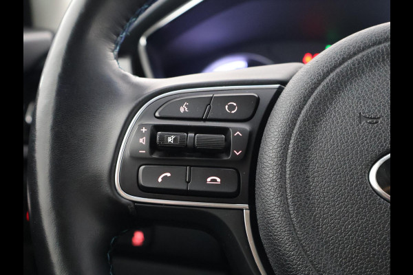 Kia e-Niro DYNAMIC 64 kWh 1e EIG.SOD ACCU 100% GARANTIE 2031* HALF LEDER. STOEL/STUUR VERWARMING . APPLE CARPLAY & ANDROID AUTO