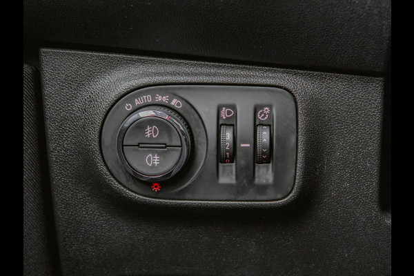 Opel Corsa 1.4 120 Jaar Edition Airco|Camera|Clima|Cruise|LMV